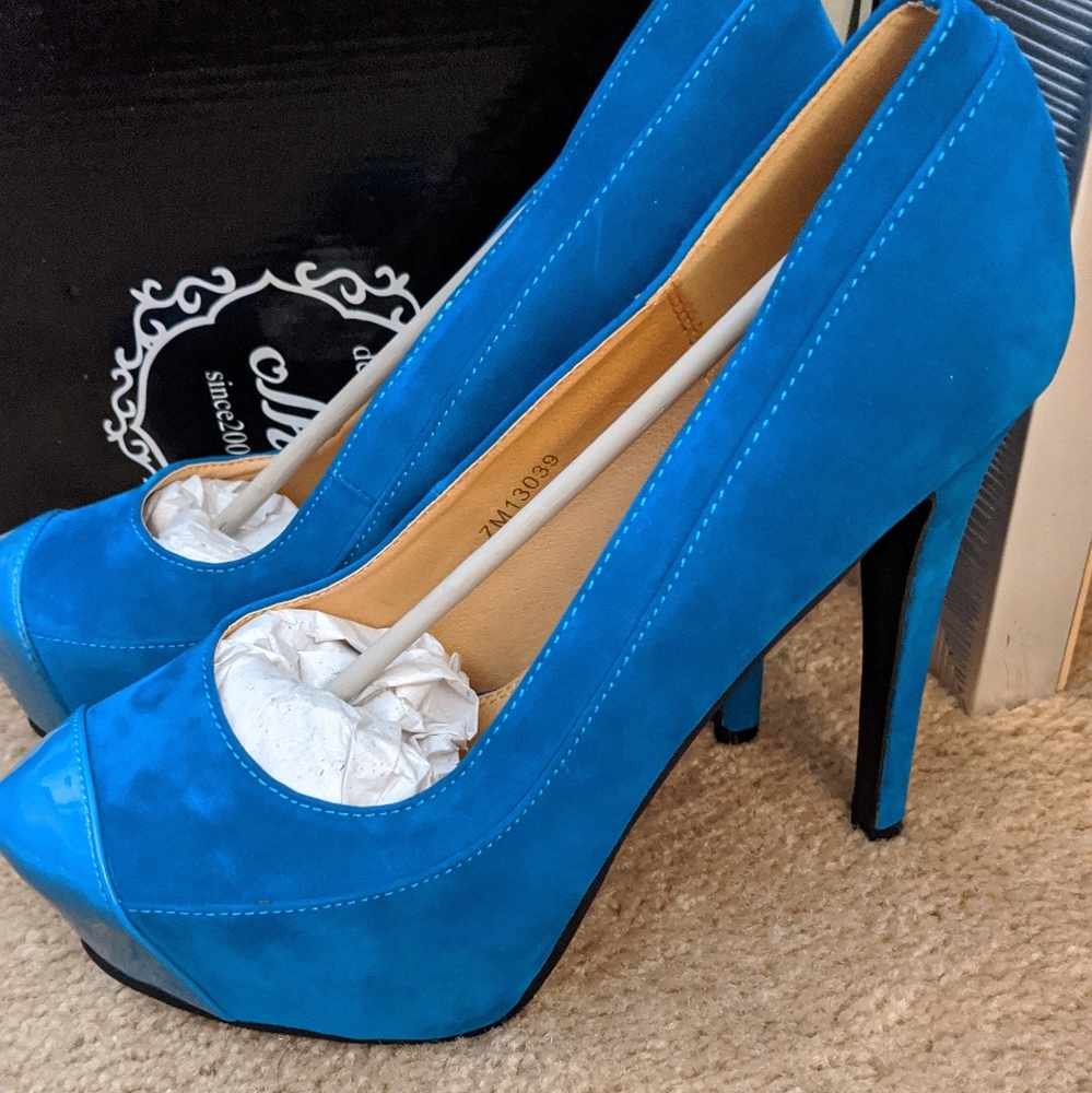 Olho Turquoise Platform Heels